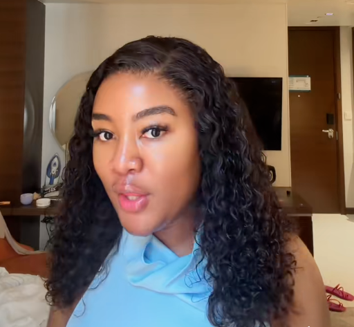 Raw curly frontal